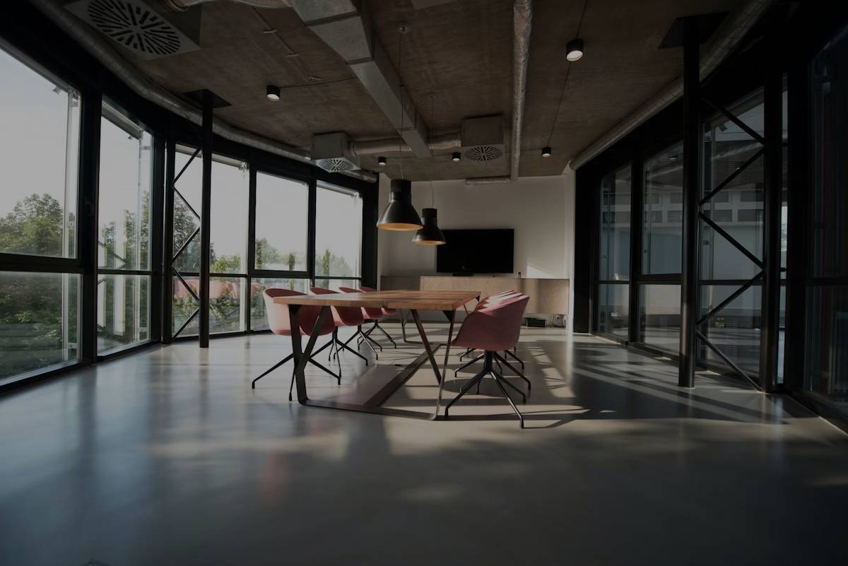 Bürofläche mit Besprechungsraum